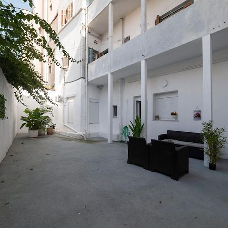 Thissio Getaway 2Ba Next To Athens Ancient Market Ngoại thất bức ảnh
