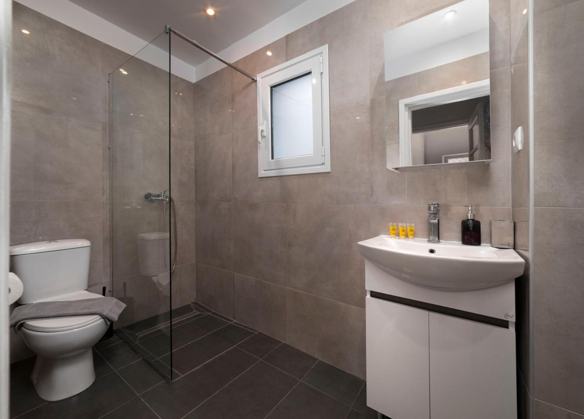 Thissio Getaway 2Ba Next To Athens Ancient Market Ngoại thất bức ảnh