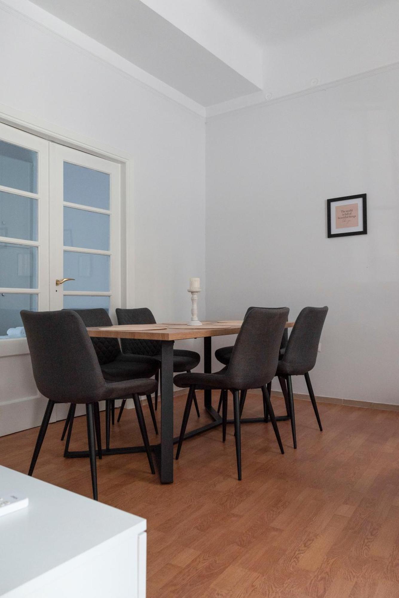 Thissio Getaway 2Ba Next To Athens Ancient Market Ngoại thất bức ảnh