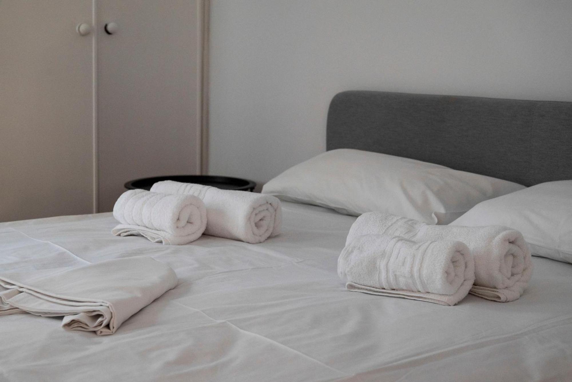 Thissio Getaway 2Ba Next To Athens Ancient Market Ngoại thất bức ảnh