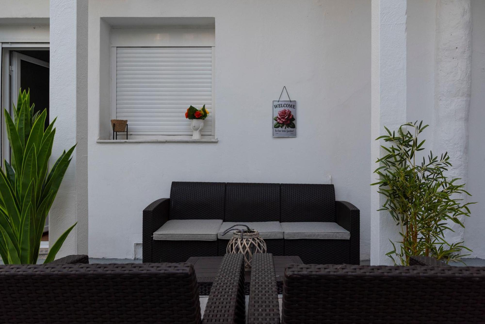 Thissio Getaway 2Ba Next To Athens Ancient Market Ngoại thất bức ảnh