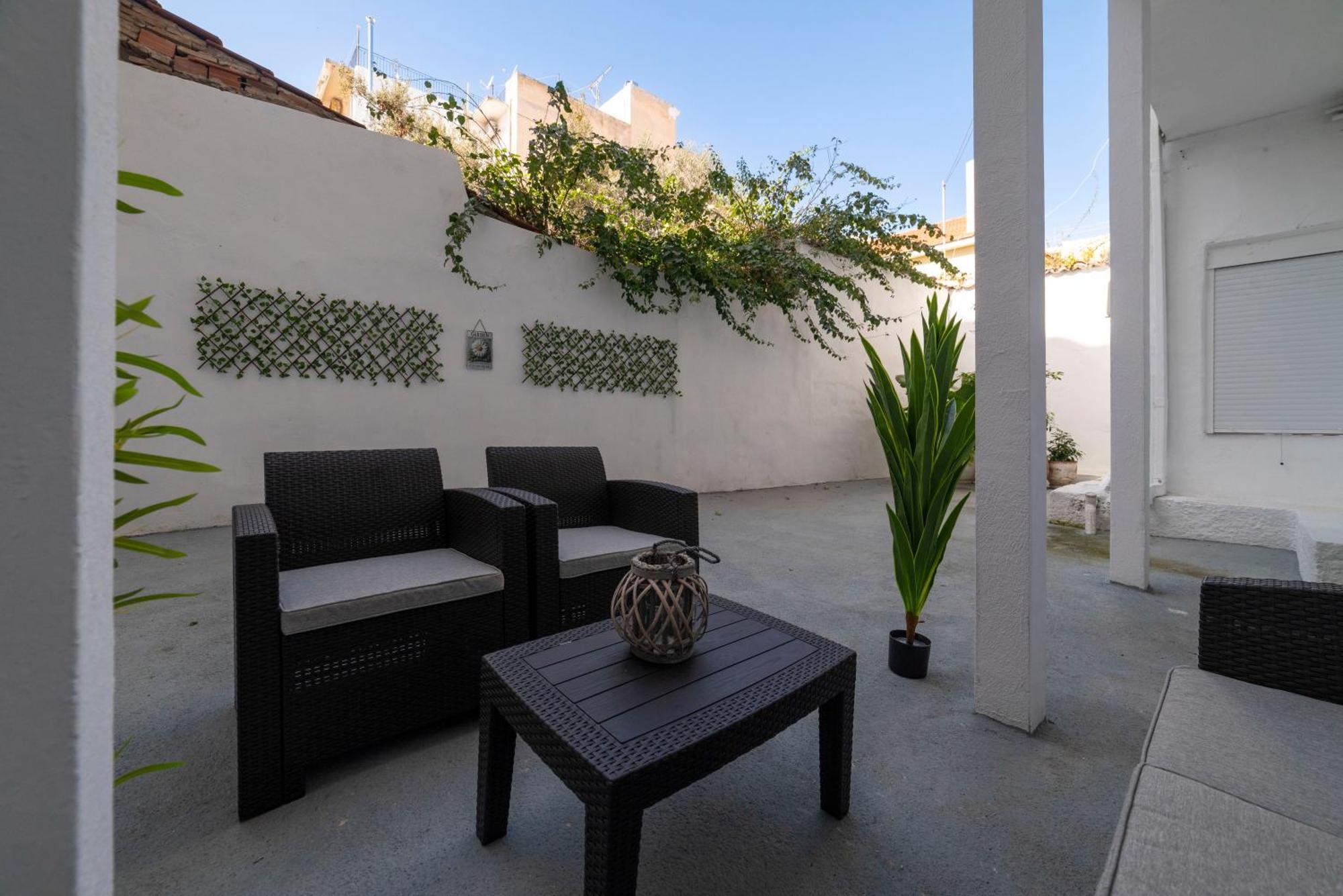 Thissio Getaway 2Ba Next To Athens Ancient Market Ngoại thất bức ảnh