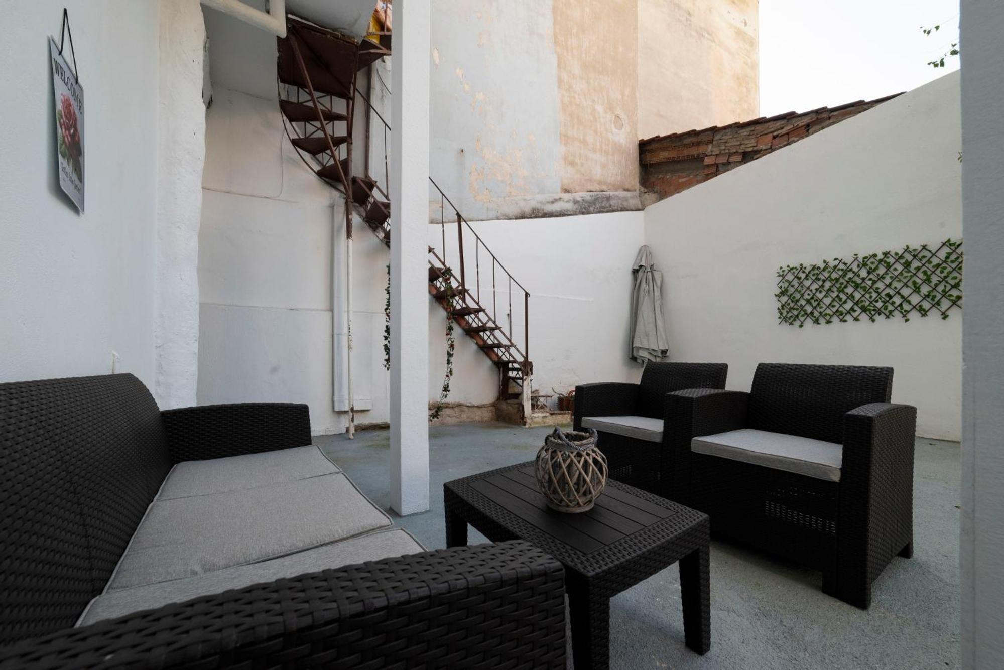 Thissio Getaway 2Ba Next To Athens Ancient Market Ngoại thất bức ảnh